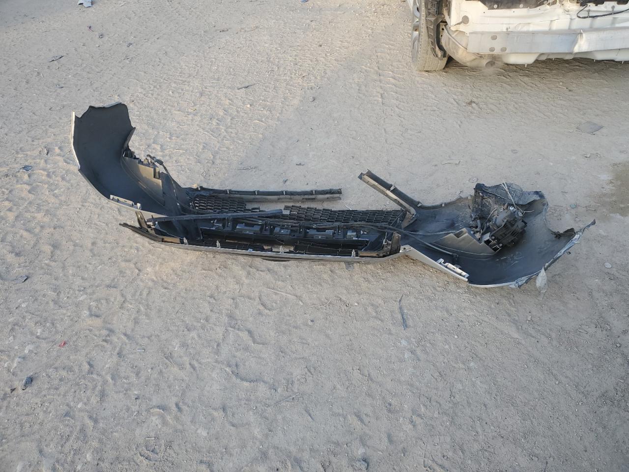 2016 Lexus GX VIN JTJJM7FX3G5135778 Copart auction photo, front end damage thumbnail 13