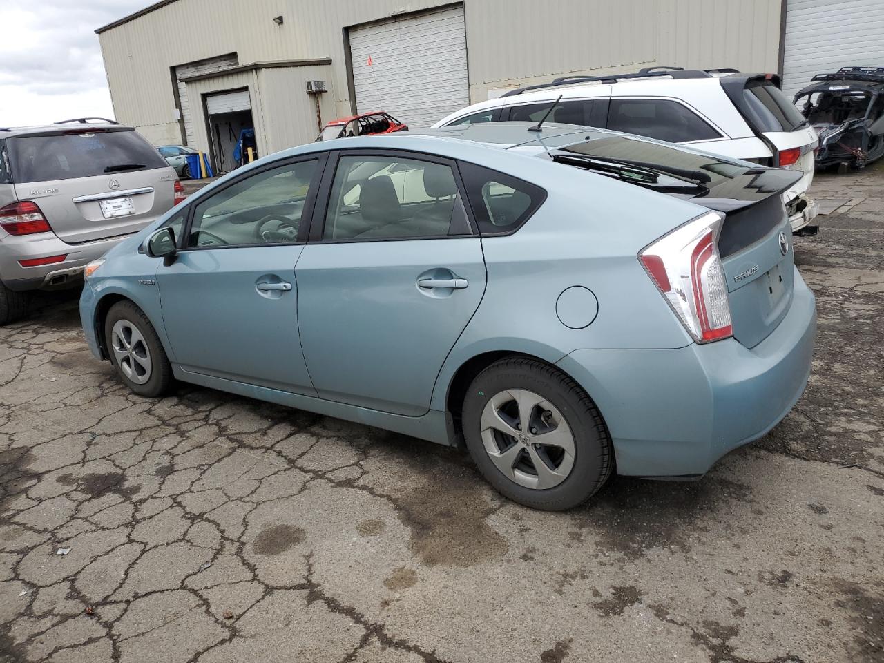 2015 Toyota Prius VIN JTDKN3DU8F1969332 Copart auction photo, side / front end damage thumbnail 2