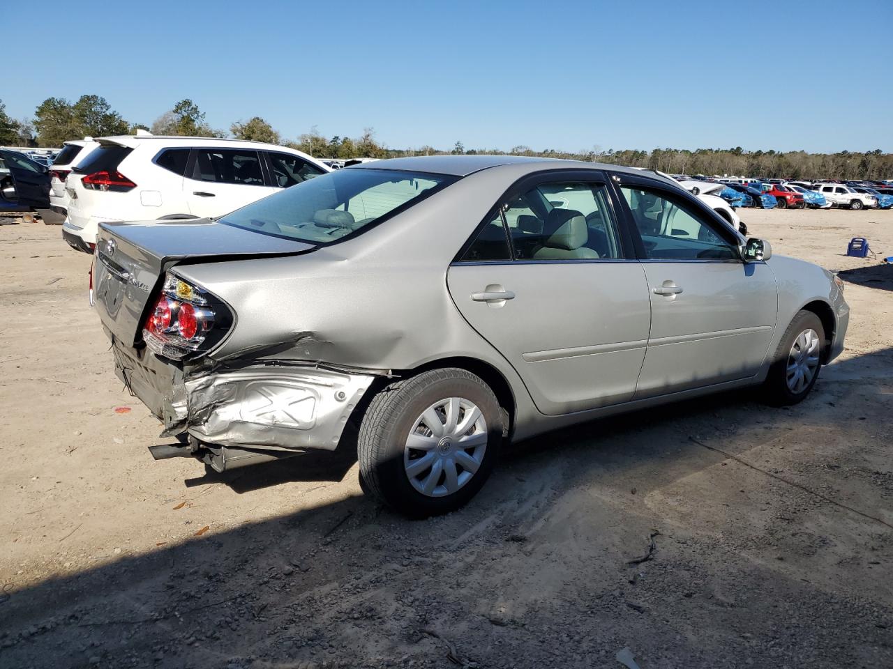 2005 Toyota Camry VIN 4T1BE32K15U001468 Copart auction photo, rear end damage thumbnail 3