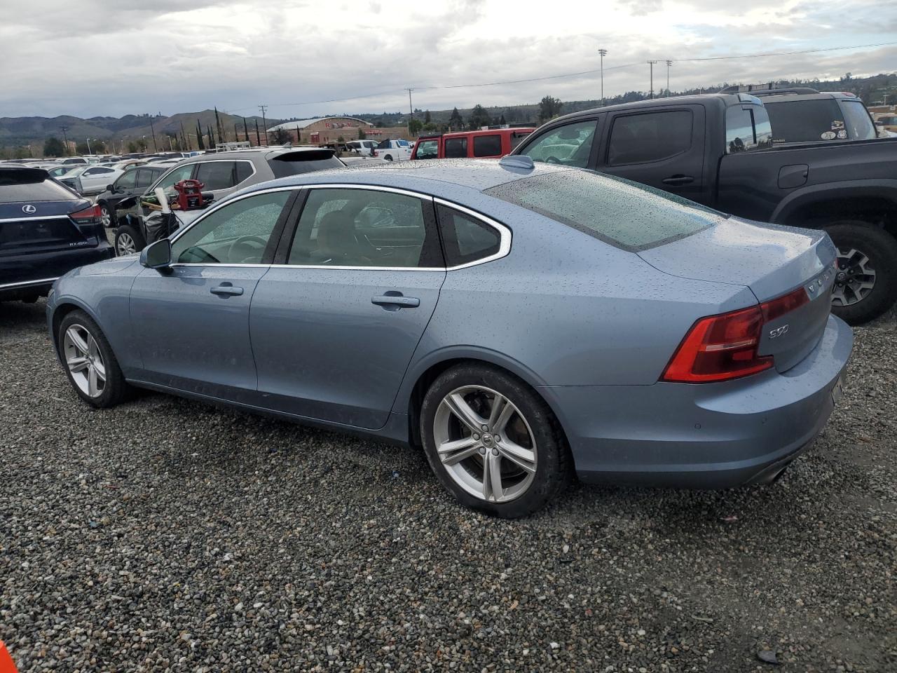 2018 Volvo S90 VIN LVY982MK5JP026876 Copart auction photo, undercarriage damage thumbnail 2