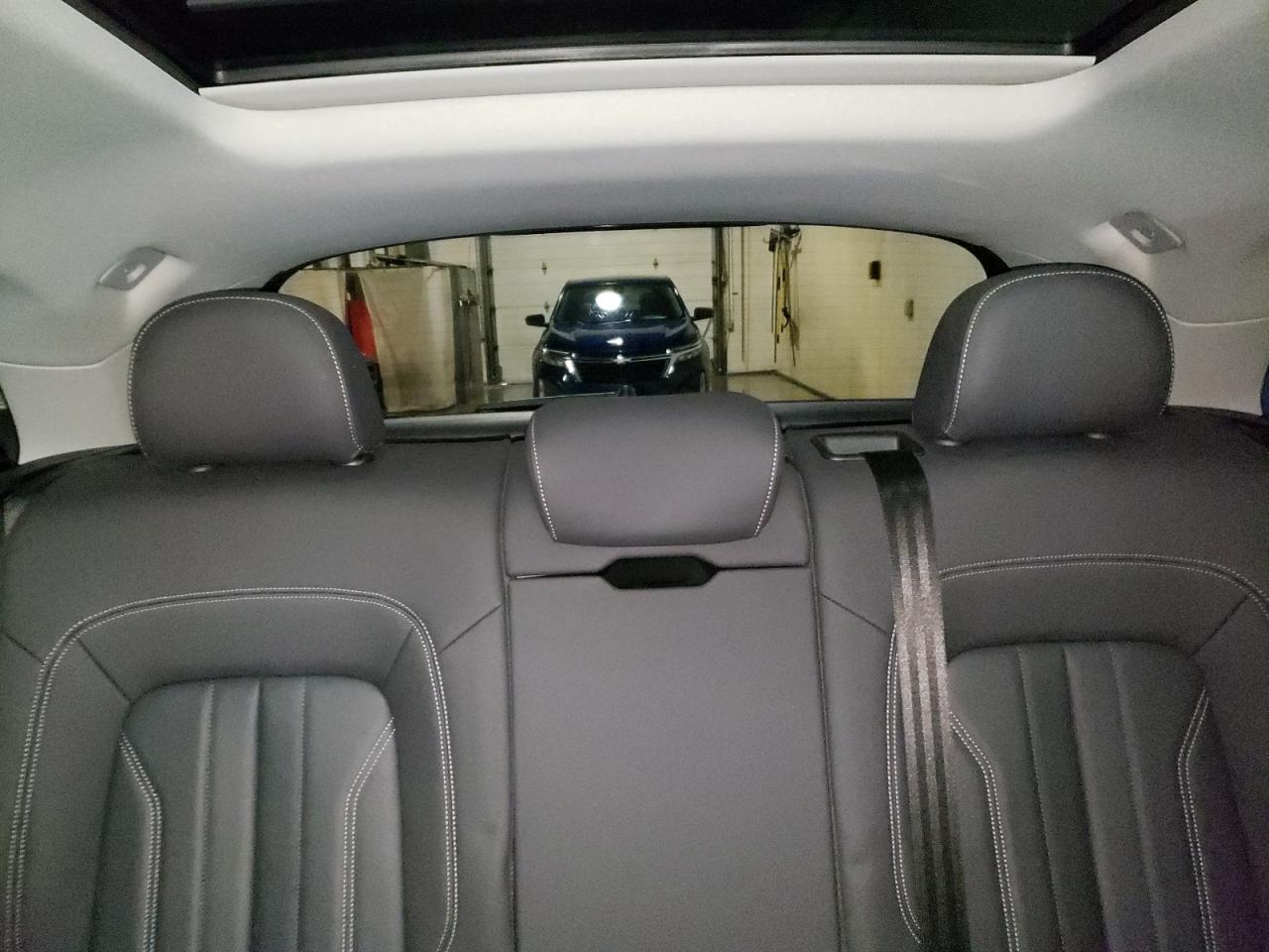 2021 Audi Q5 VIN WA1G2AFY1M2052740 Copart auction photo, normal wear damage thumbnail 10