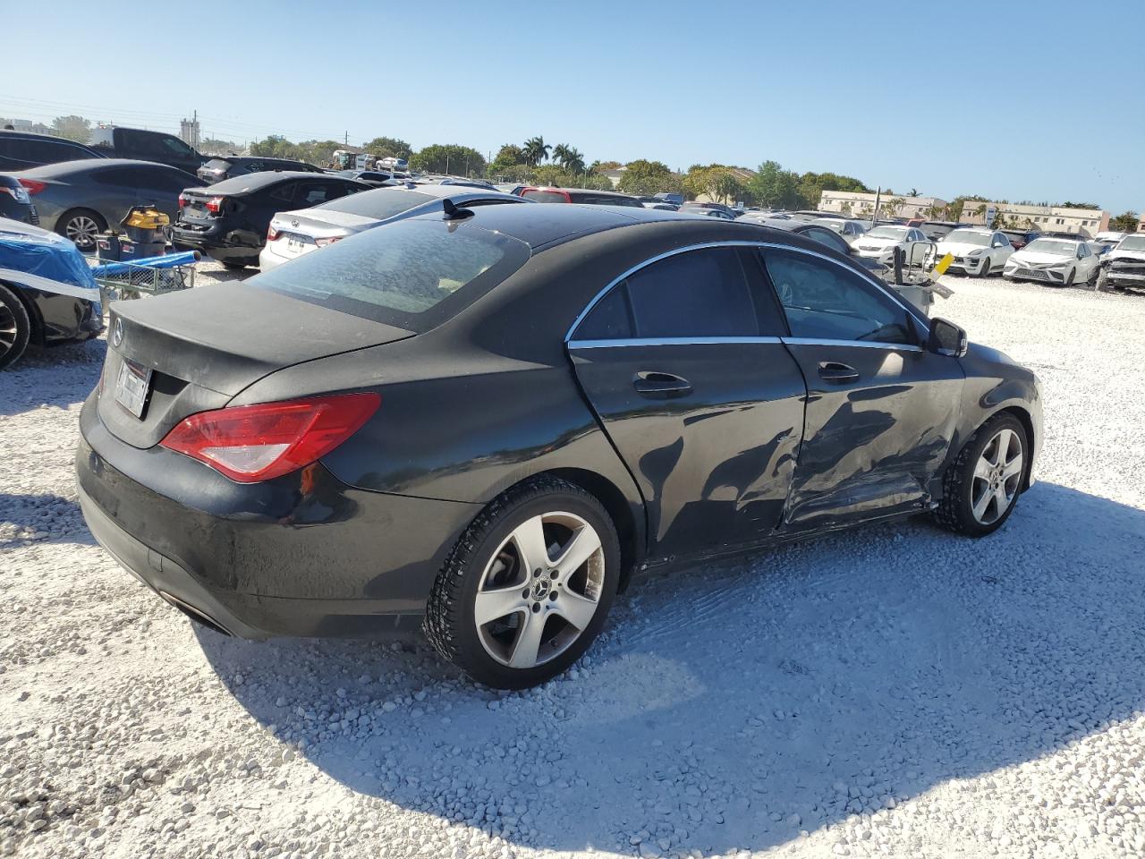 2019 Mercedes-Benz CLA-klasse VIN WDDSJ4EB6KN738985 Copart auction photo, side damage thumbnail 3