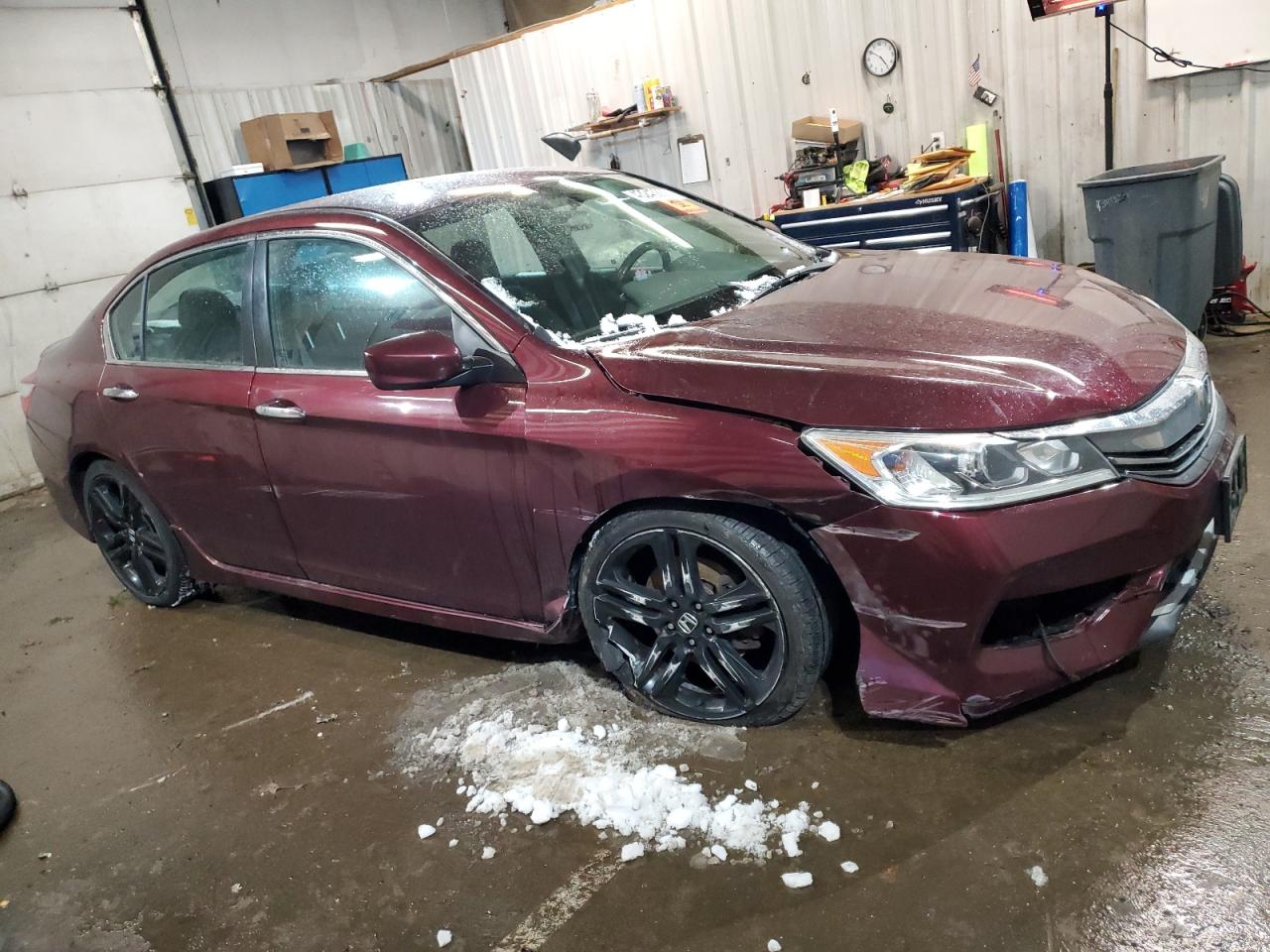 2017 Honda Accord VIN 1HGCR2F51HA152457 Copart auction photo, all over damage thumbnail 4