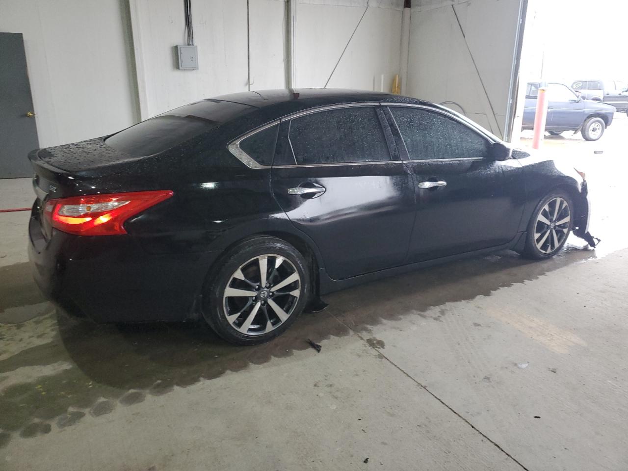 2016 Nissan Altima VIN 1N4AL3AP9GC212208 Copart auction photo, all over damage thumbnail 3