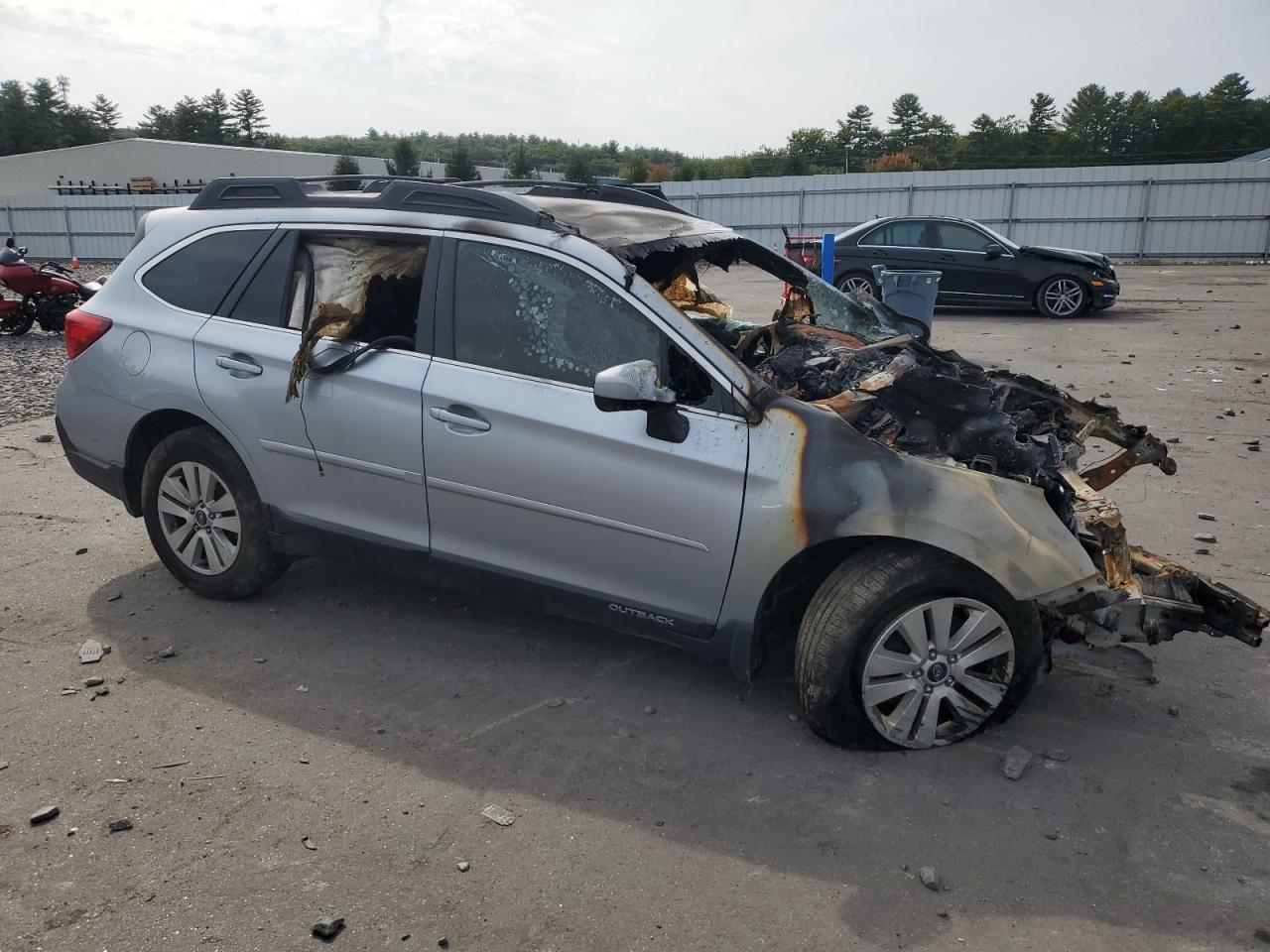 2018 Subaru Outback VIN 4S4BSACC7J3333256 Copart auction photo, burn damage thumbnail 4