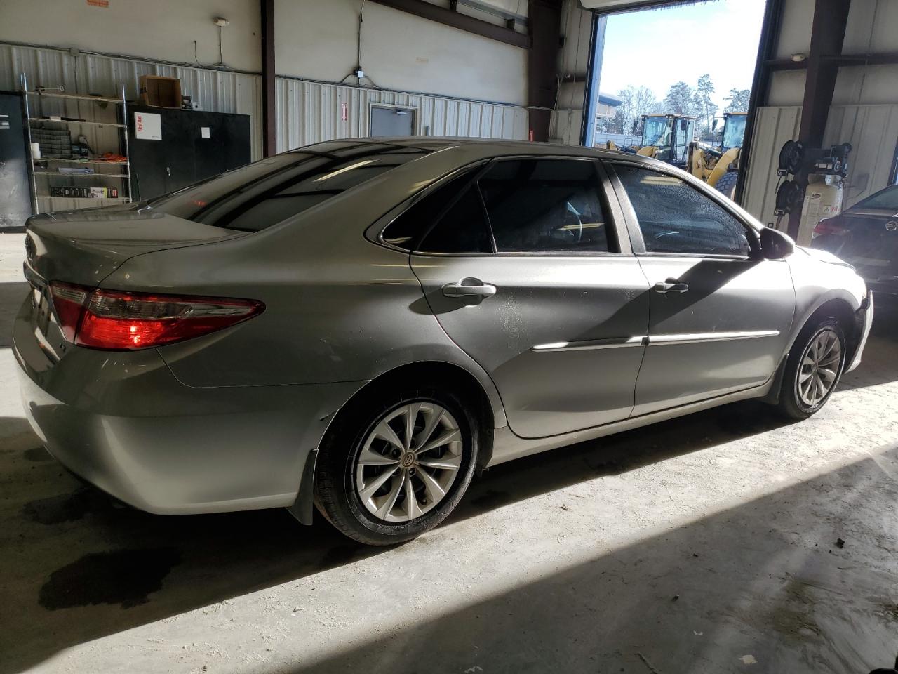 2015 Toyota Camry VIN 4T1BF1FK4FU091910 Copart auction photo, front end damage thumbnail 3