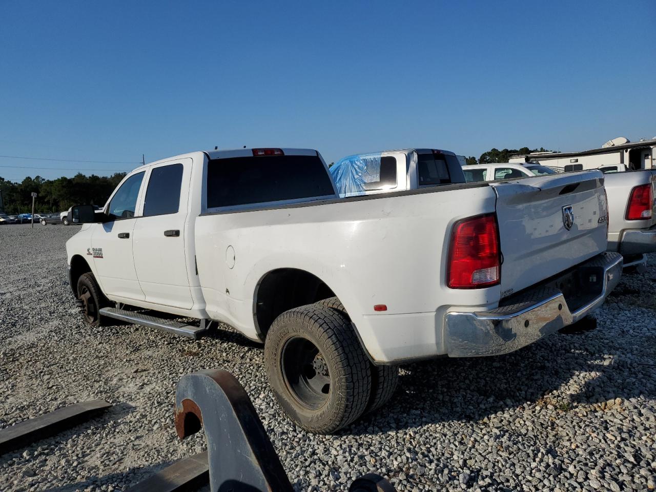2016 RAM 3500 VIN 3C63RRGL6GG386170 Copart auction photo, side / rear end damage thumbnail 2