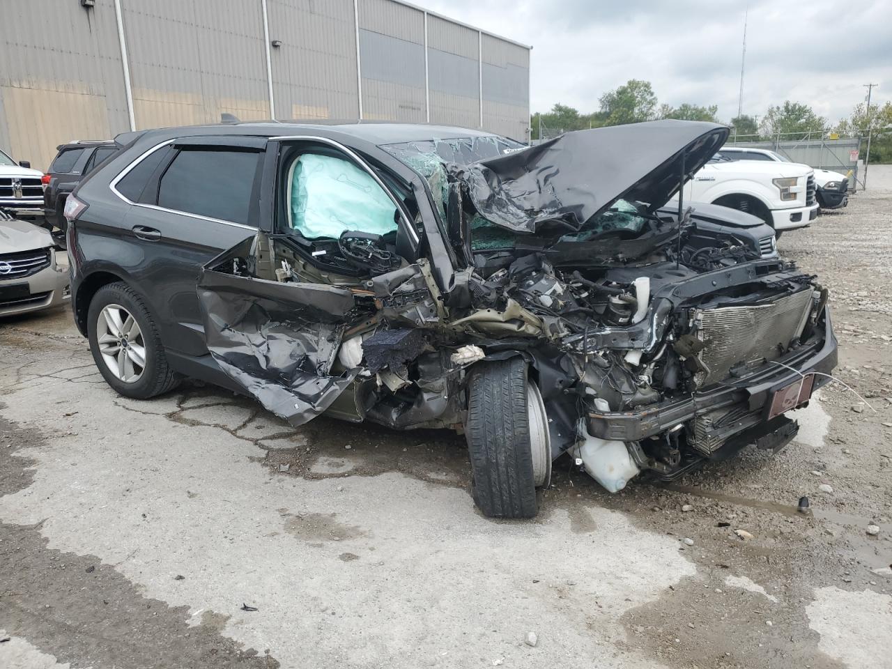 2017 Ford Edge VIN 2FMPK4J92HBC25667 Copart auction photo, front end / side damage thumbnail 4