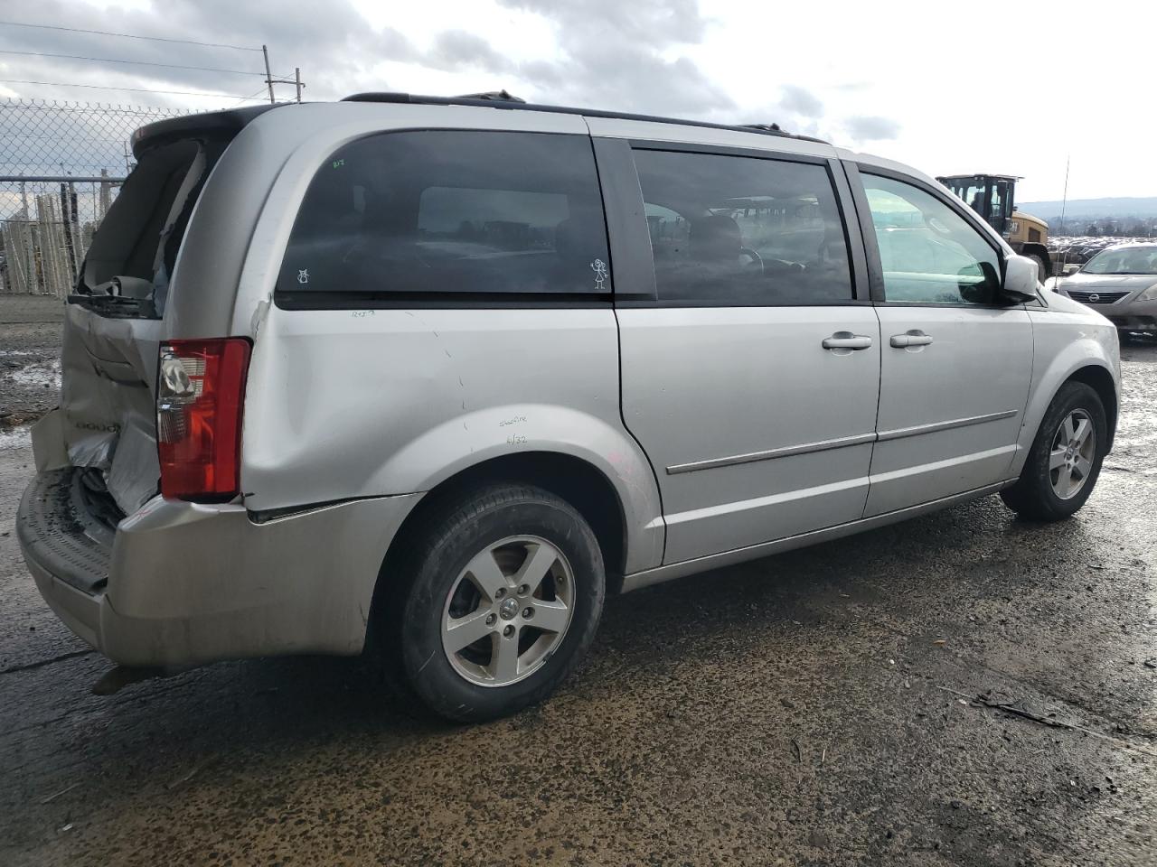 2010 Dodge Caravan VIN 2D4RN5D1XAR165296 Copart auction photo, rear end damage thumbnail 3