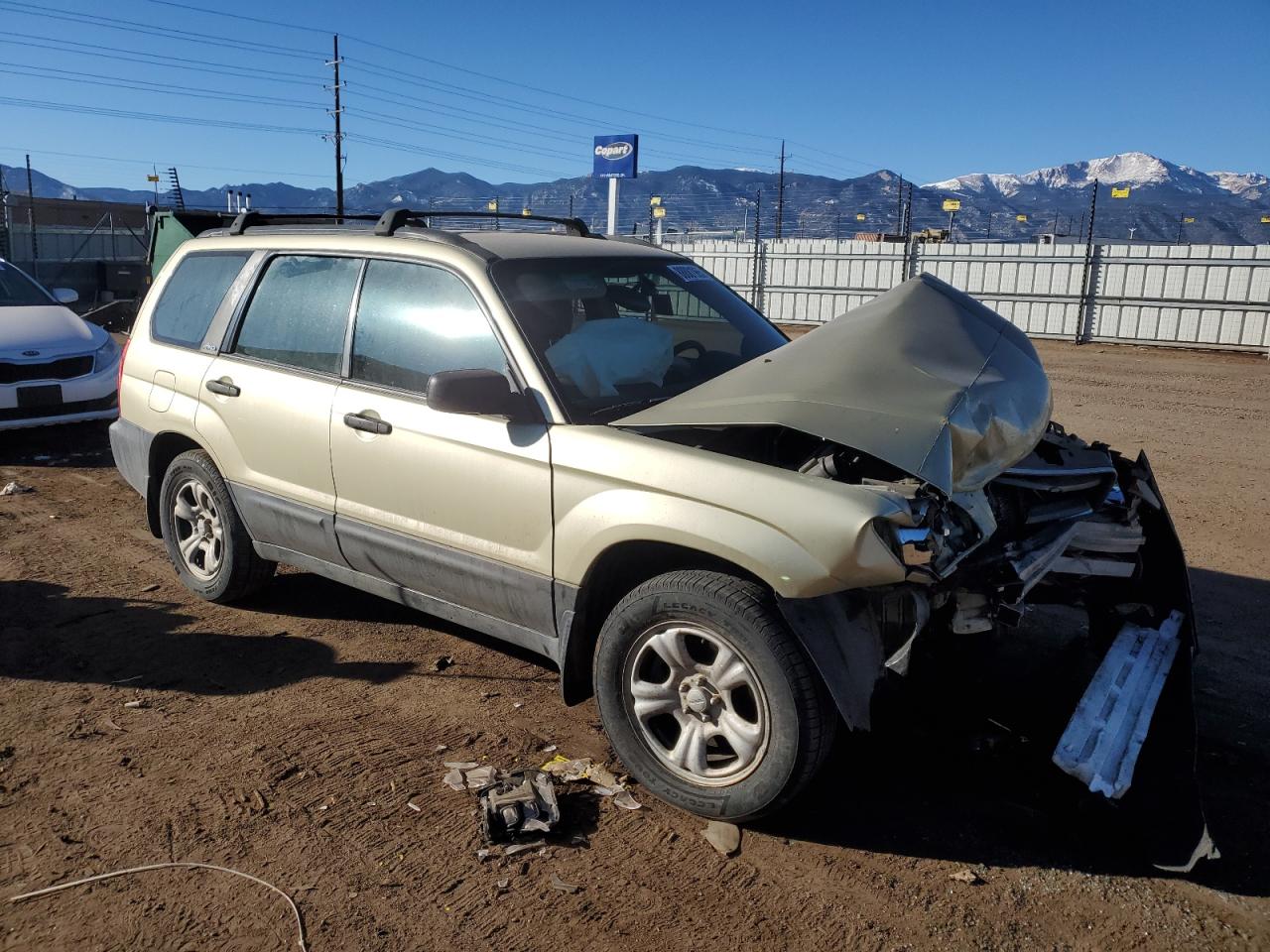 2004 Subaru Forester VIN JF1SG63604H734836 Copart auction photo, front end / side damage thumbnail 4