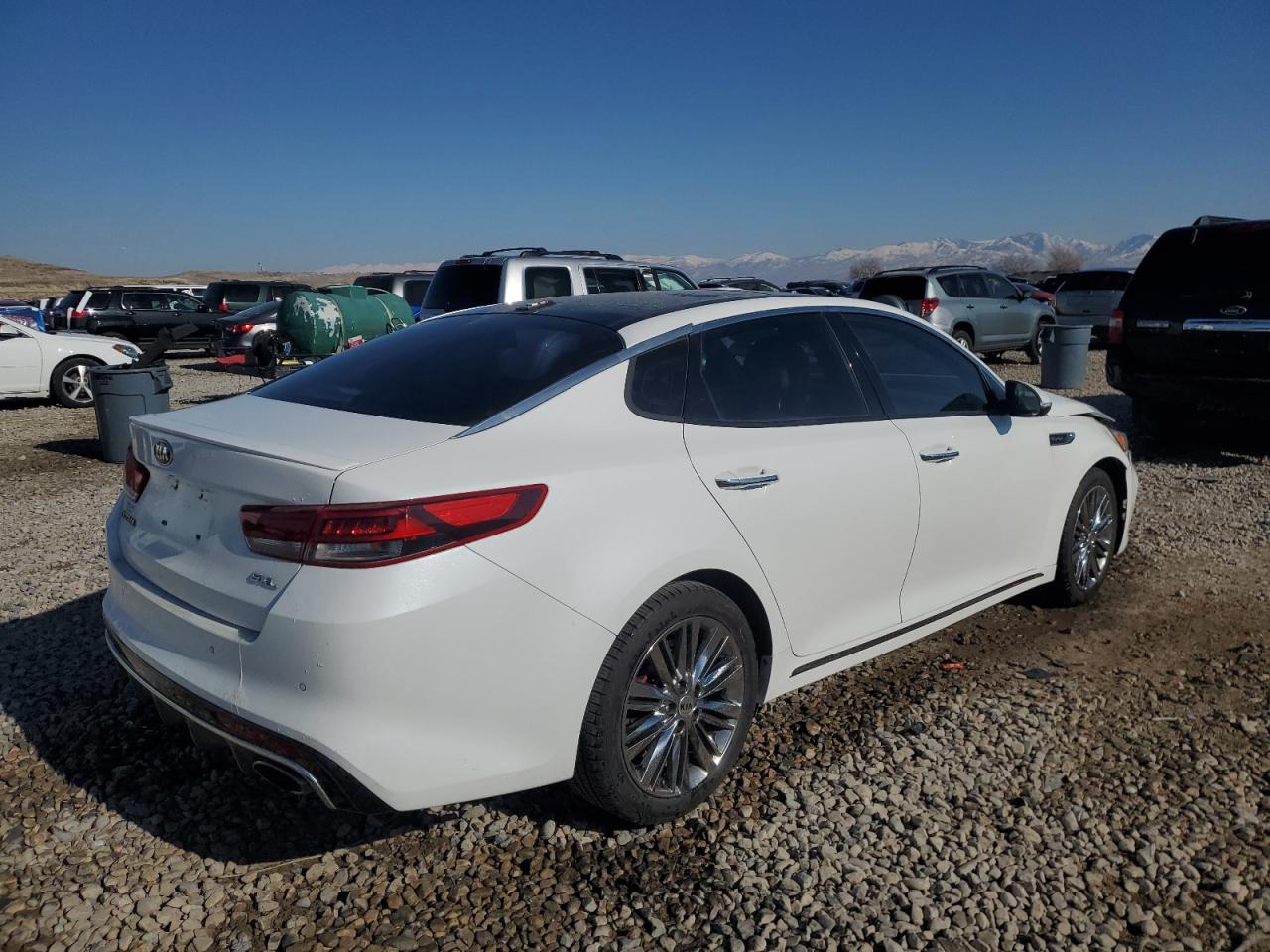 2016 KIA Optima VIN 5XXGV4L29GG108369 Copart auction photo, front end damage thumbnail 3