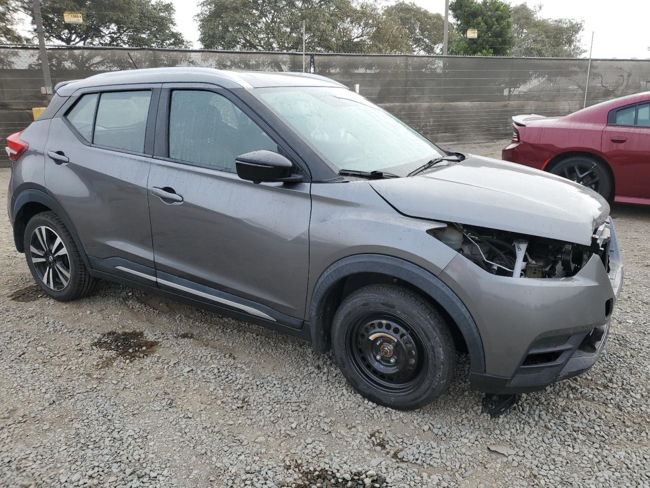 2018 Nissan Kicks VIN 3N1CP5CU9JL512562 Copart auction photo, front end damage thumbnail 4