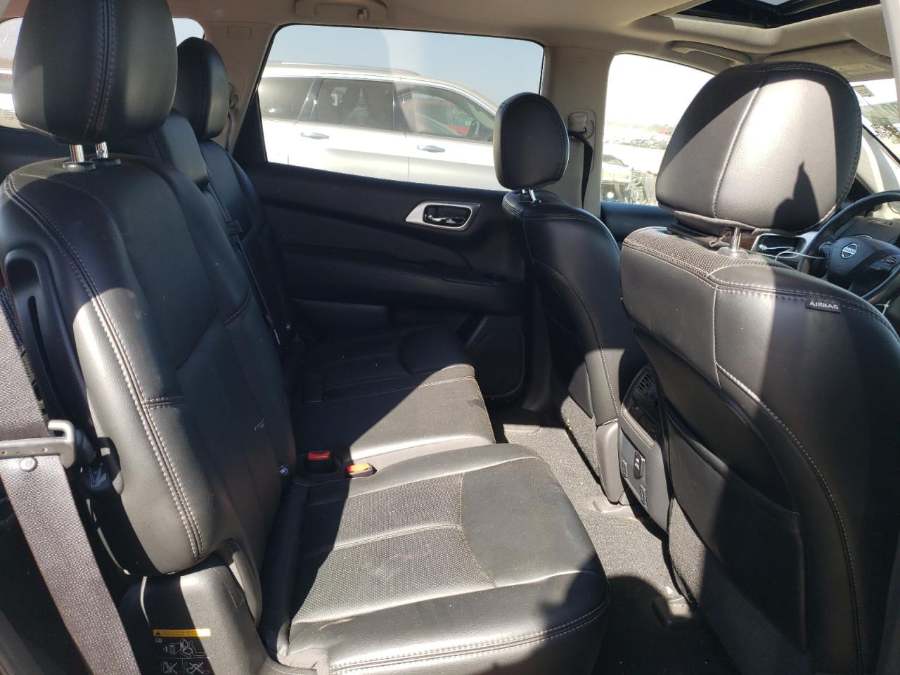 2017 Nissan Pathfinder VIN 5N1DR2MM0HC640697 Copart auction photo, rear end damage thumbnail 11