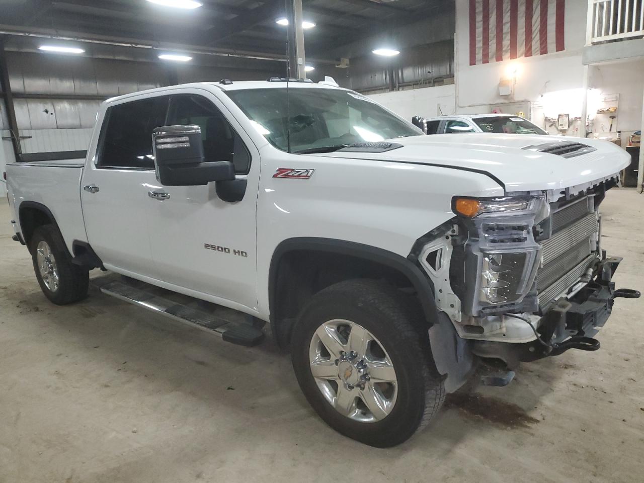 2021 Chevrolet Silverado VIN 1GC1YPEY6MF154882 Copart auction photo, front end / side damage thumbnail 4