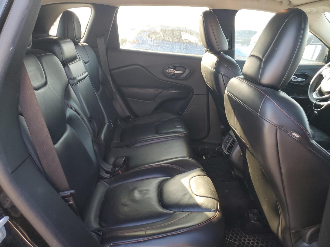 2016 Jeep Cherokee VIN 1C4PJMBS2GW318002 Copart auction photo, side damage thumbnail 10