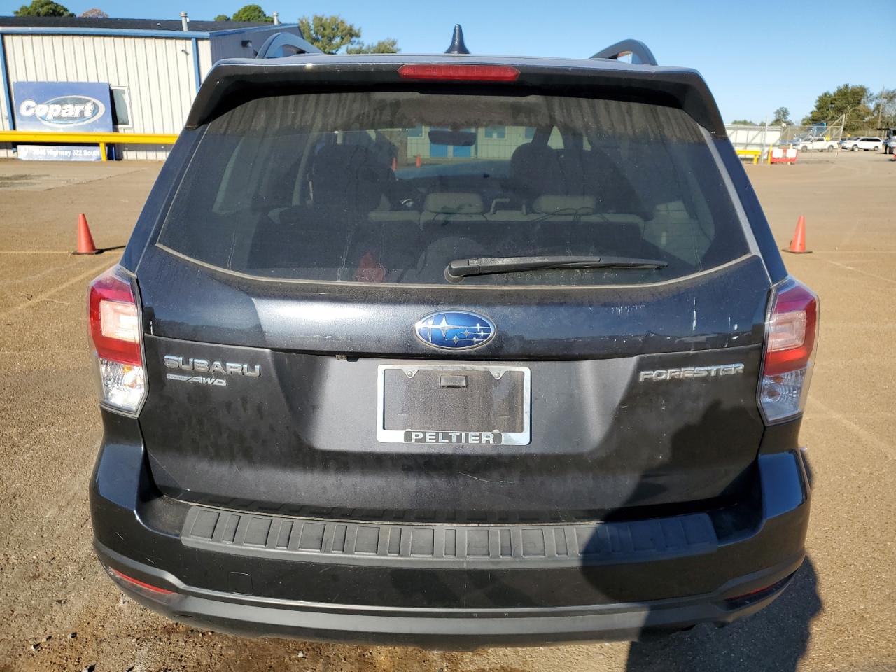 2018 Subaru Forester VIN JF2SJADC3JH600774 Copart auction photo, front end / side damage thumbnail 6