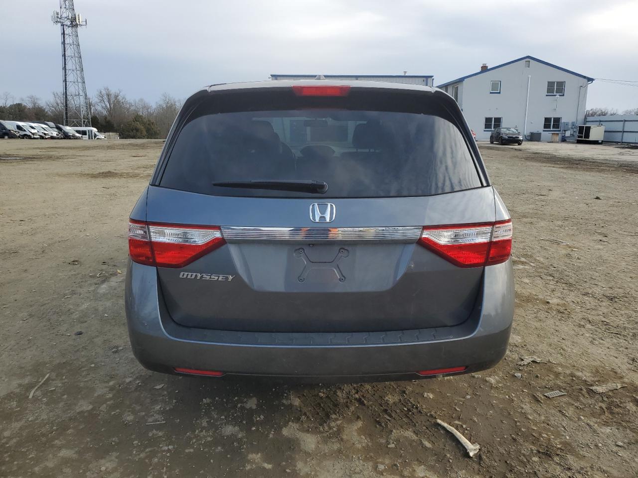 2011 Honda Odyssey VIN 5FNRL5H68BB068331 Copart auction photo, side damage thumbnail 6