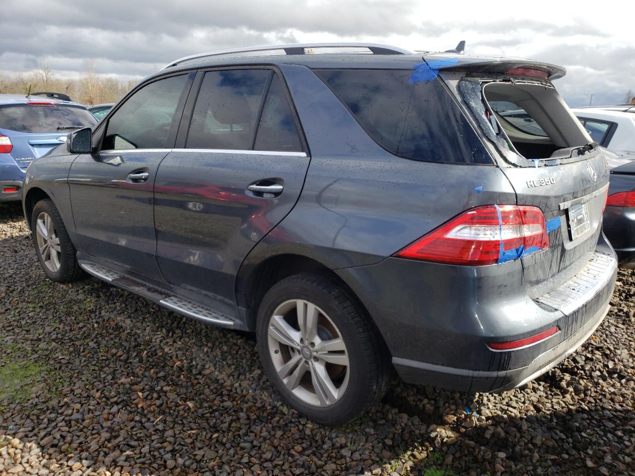 2015 Mercedes-Benz M-klasse VIN 4JGDA5HB5FA564498 Copart auction photo, rear end / all over damage thumbnail 2