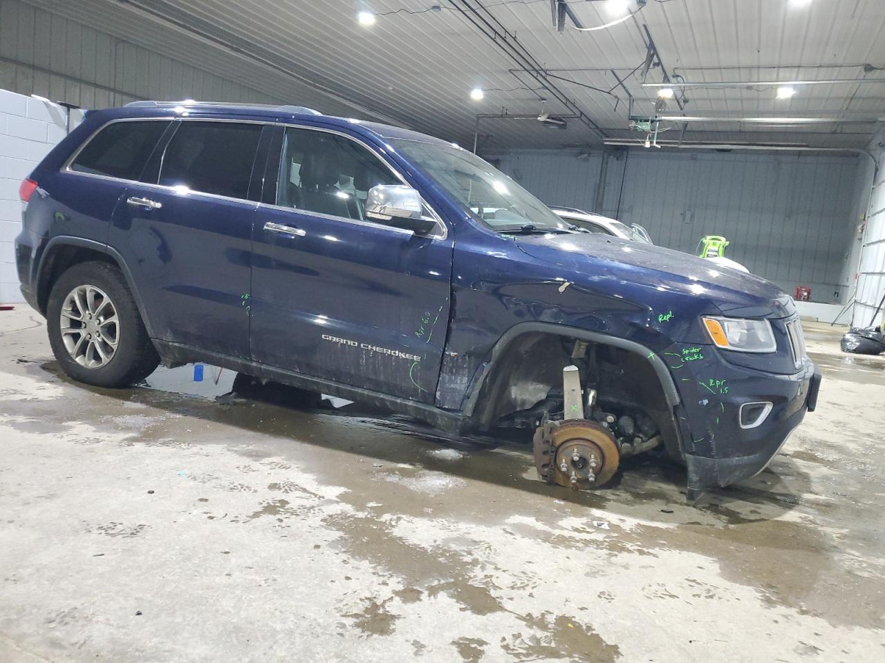 2016 Jeep Grand Cherokee VIN 1C4RJFBG6GC381718 Copart auction photo, front end / minor dent/scratches damage thumbnail 4