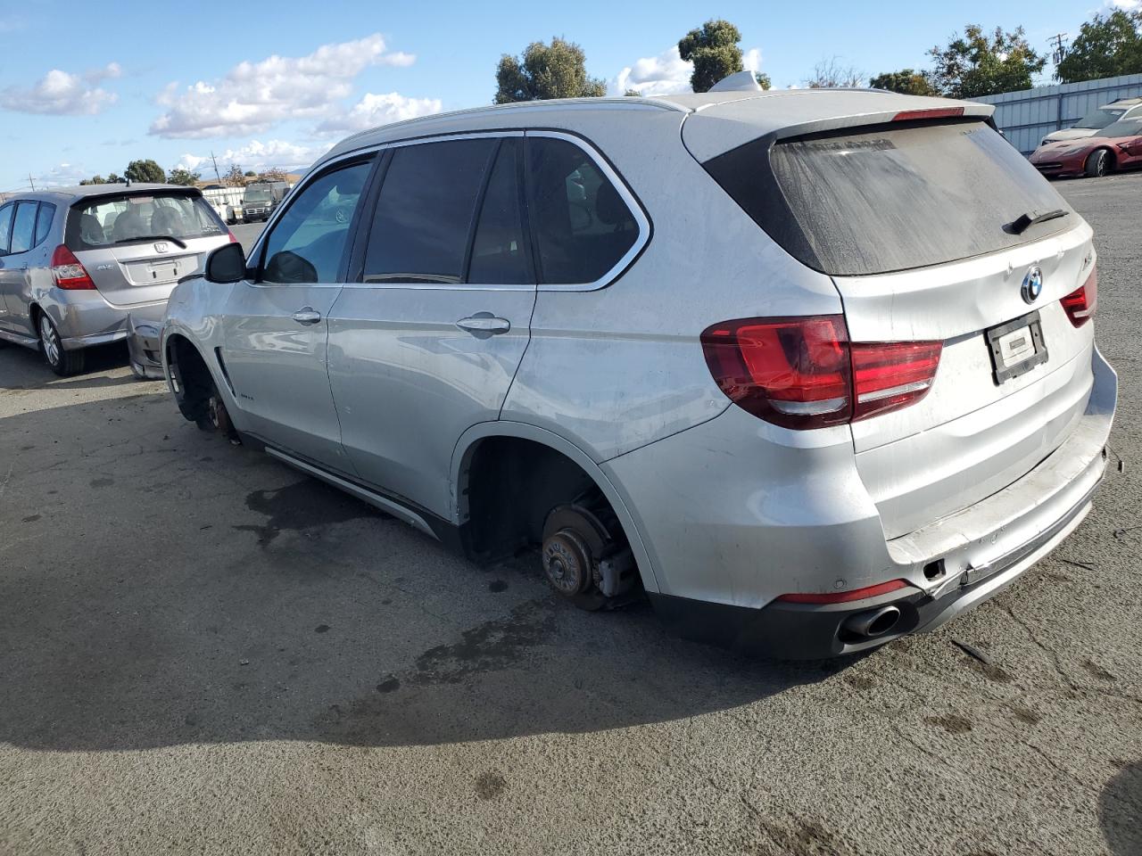 2015 BMW X5 VIN 5UXKR0C53F0P00463 Copart auction photo, vandalism / stripped damage thumbnail 2