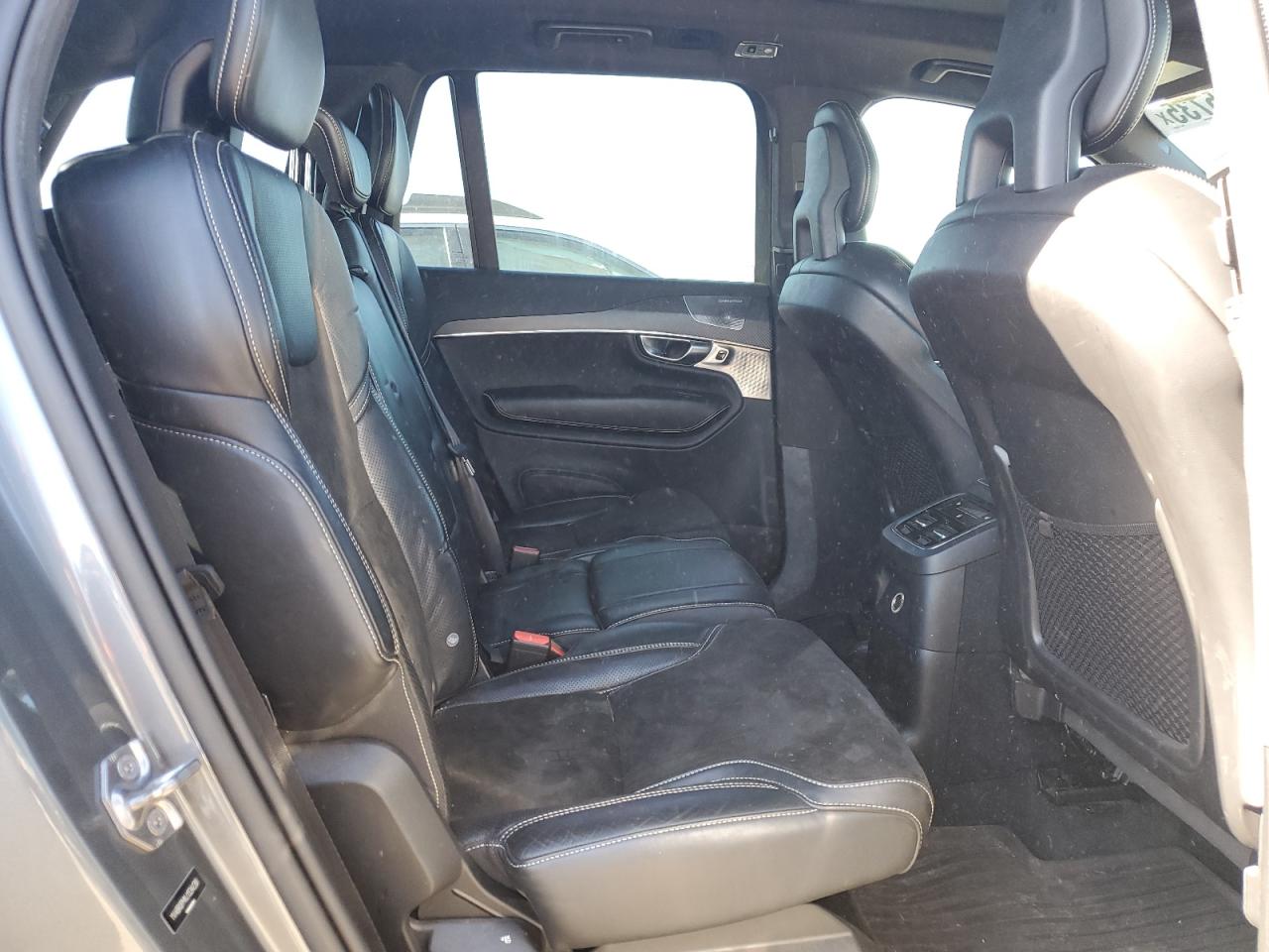 2018 Volvo XC90 VIN YV4BR0PMXJ1334228 Copart auction photo, water/flood damage thumbnail 11