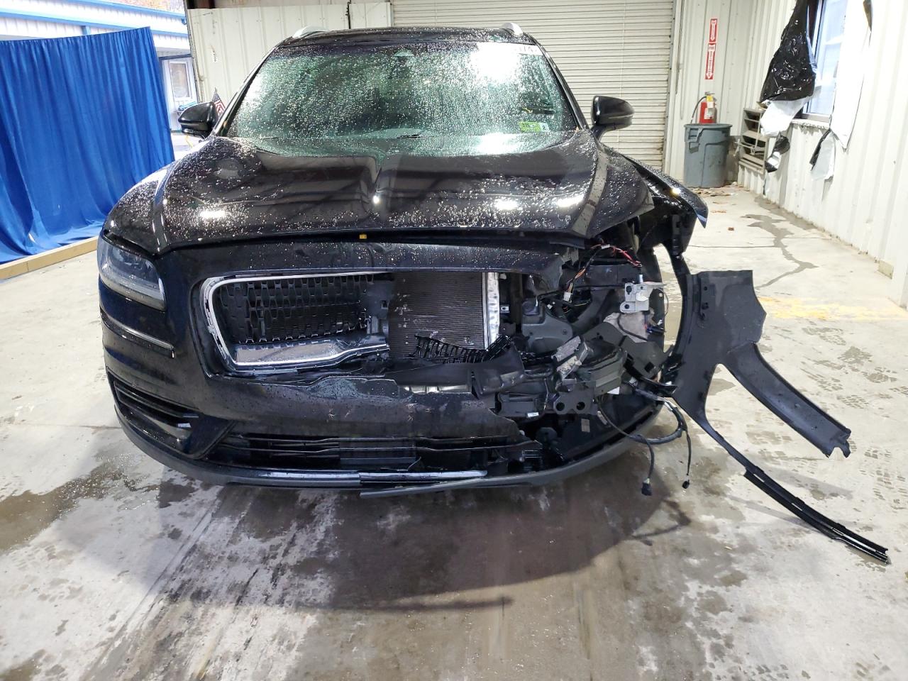 2020 Lincoln Nautilus VIN 2LMPJ8K98LBL28954 Copart auction photo, front end / side damage thumbnail 5