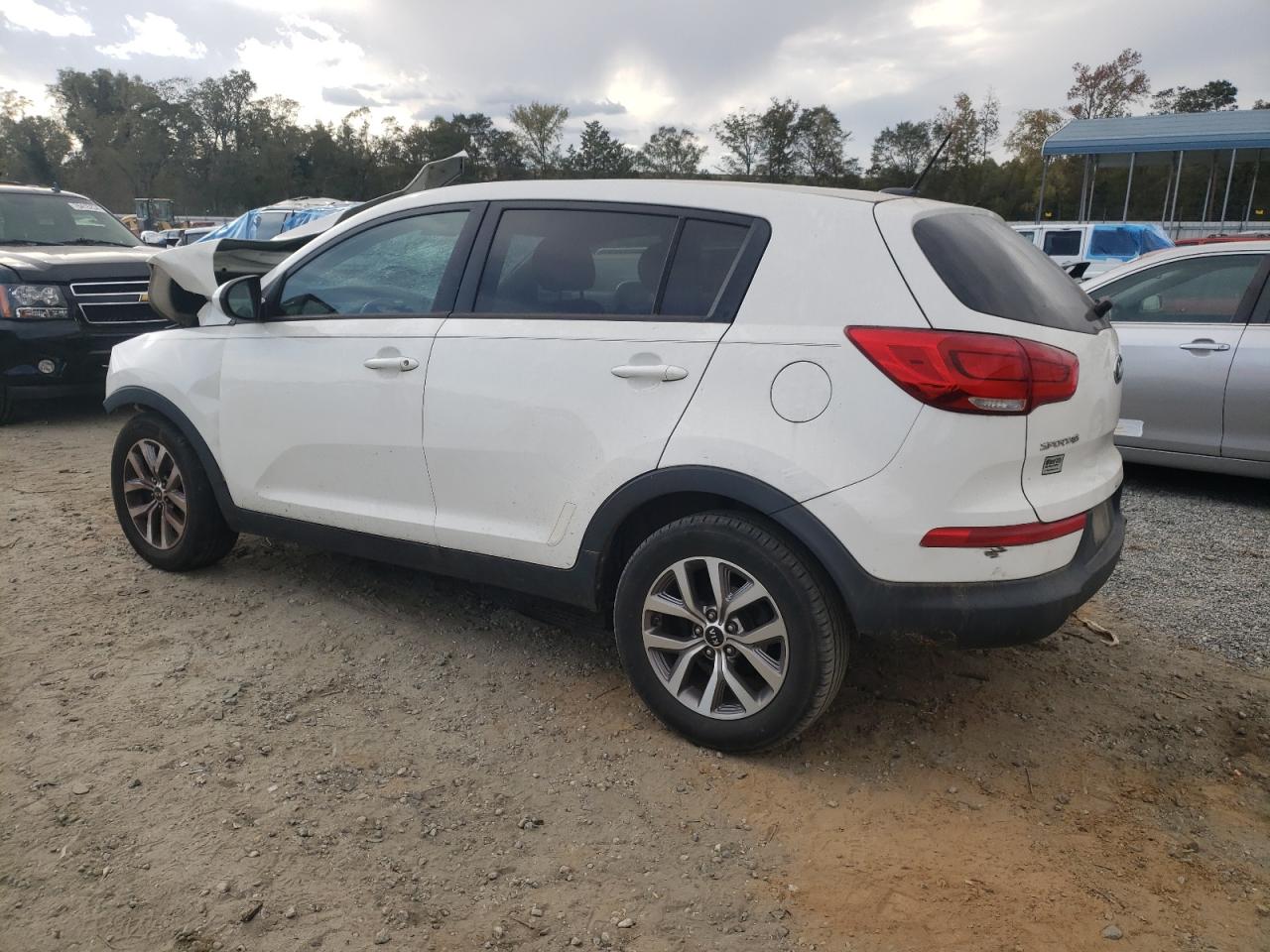 2016 KIA Sportage VIN KNDPB3AC0G7858069 Copart auction photo, front end / side damage thumbnail 2