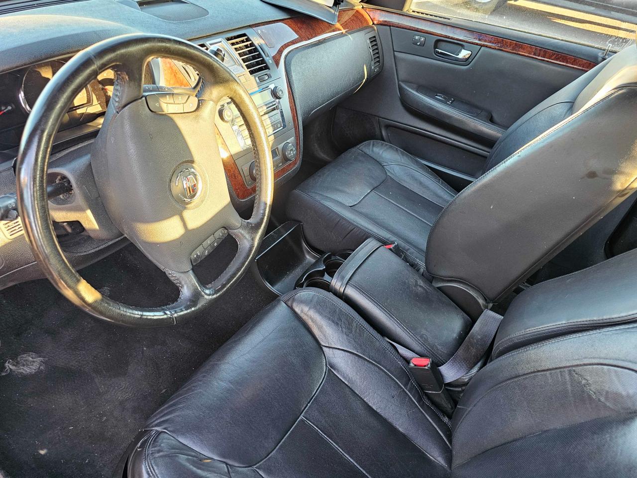 2007 Cadillac DTS VIN 1G6KD57Y47U152715 Copart auction photo, normal wear / minor dent/scratches damage thumbnail 9