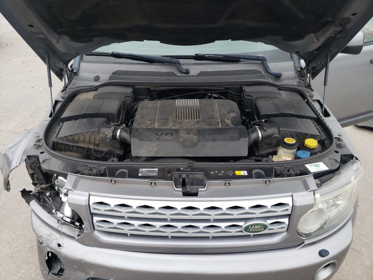 2011 Land Rover LR4 VIN SALAG2D40BA591977 Copart auction photo, front end / undercarriage damage thumbnail 14