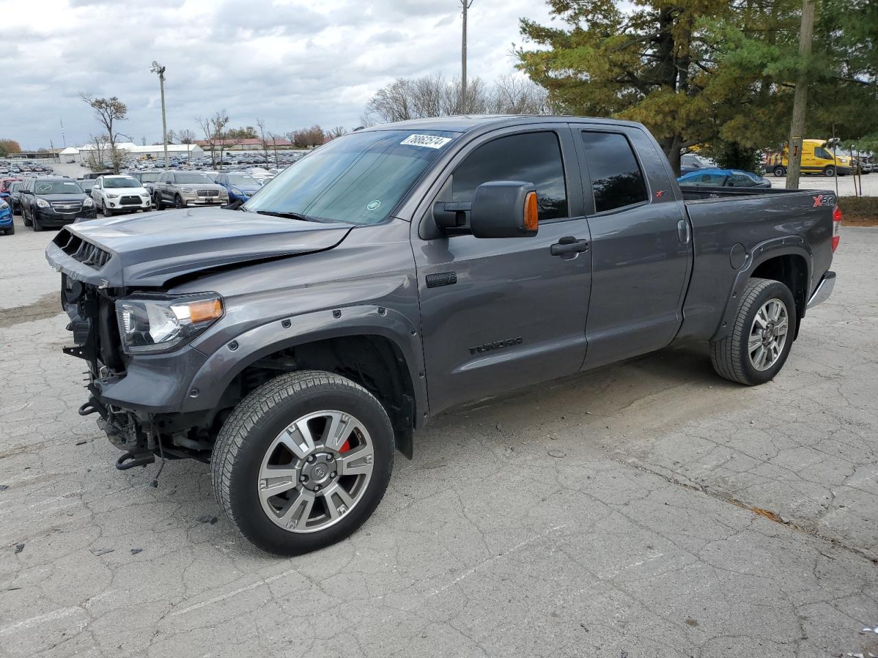2018 Toyota Tundra VIN 5TFUW5F10JX734384