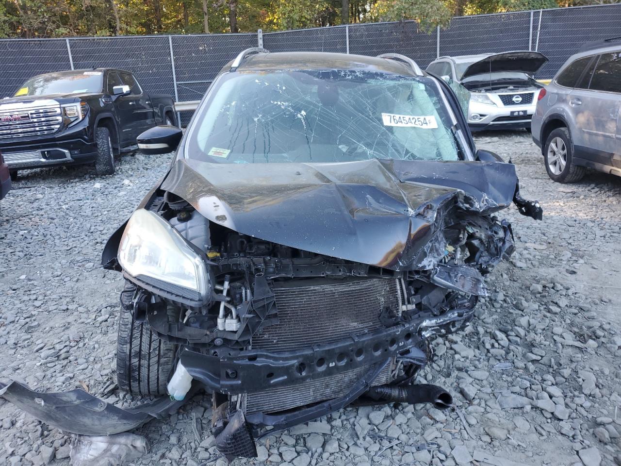 2015 Ford Escape VIN 1FMCU9J98FUB10343 Copart auction photo, front end / side damage thumbnail 5