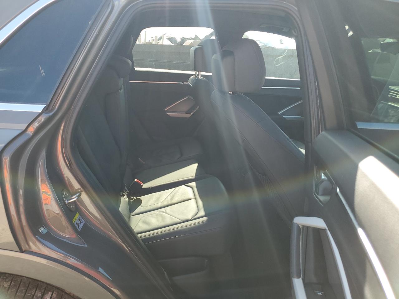 2020 Audi Q3 VIN WA1DECF38L1044231 Copart auction photo, front end / minor dent/scratches damage thumbnail 11