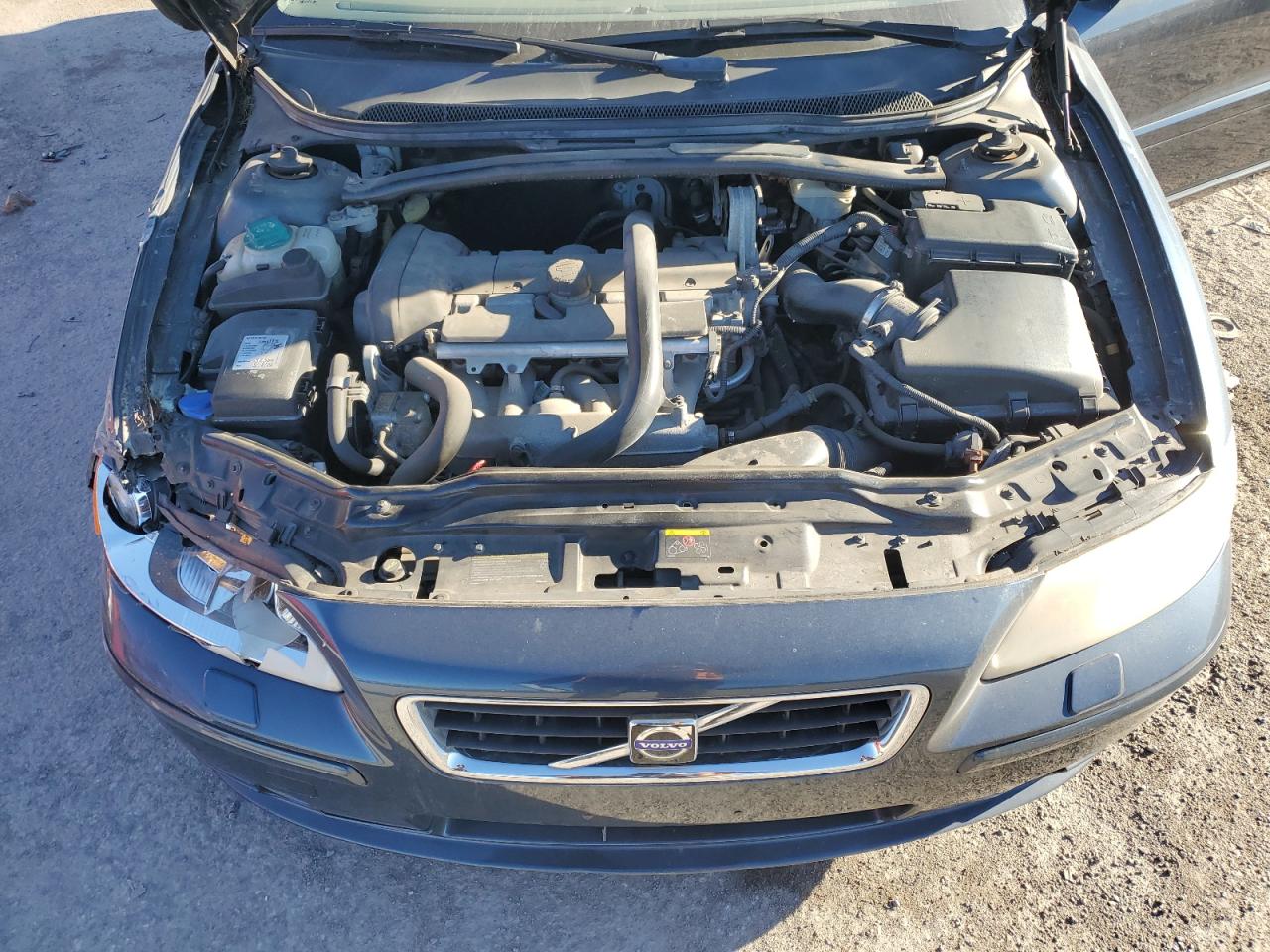 2007 Volvo S60 VIN YV1RH592872601179 Copart auction photo, front end / side damage thumbnail 11
