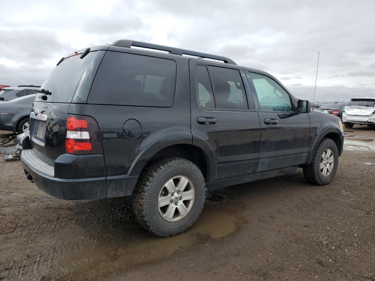 2010 Ford Explorer VIN 1FMEU6DE5AUA37697 Copart auction photo, front end / minor dent/scratches damage thumbnail 3