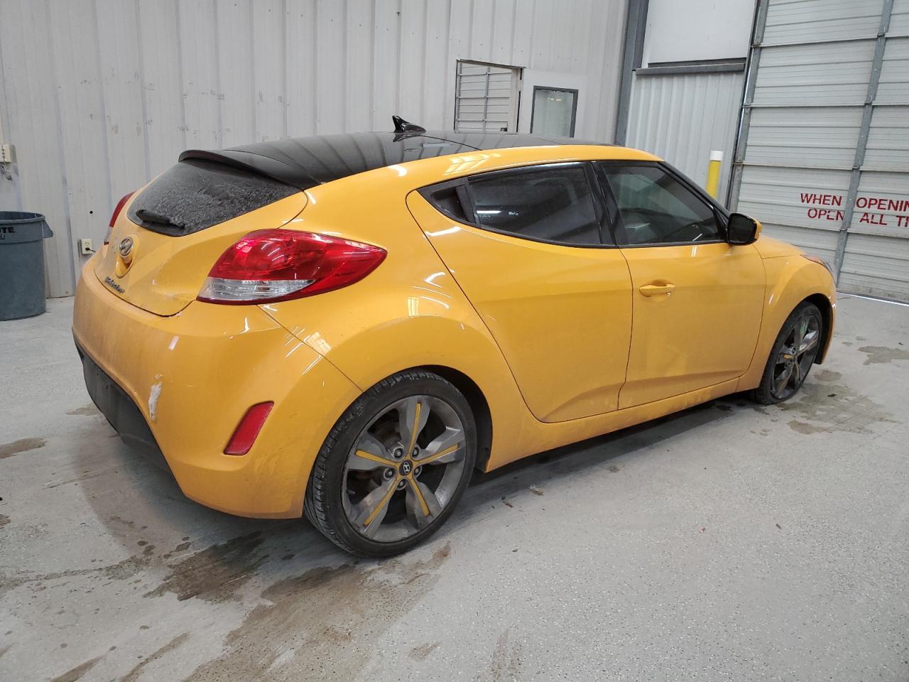 2016 Hyundai Veloster VIN KMHTC6AD1GU292071 Copart auction photo, front end / side damage thumbnail 3