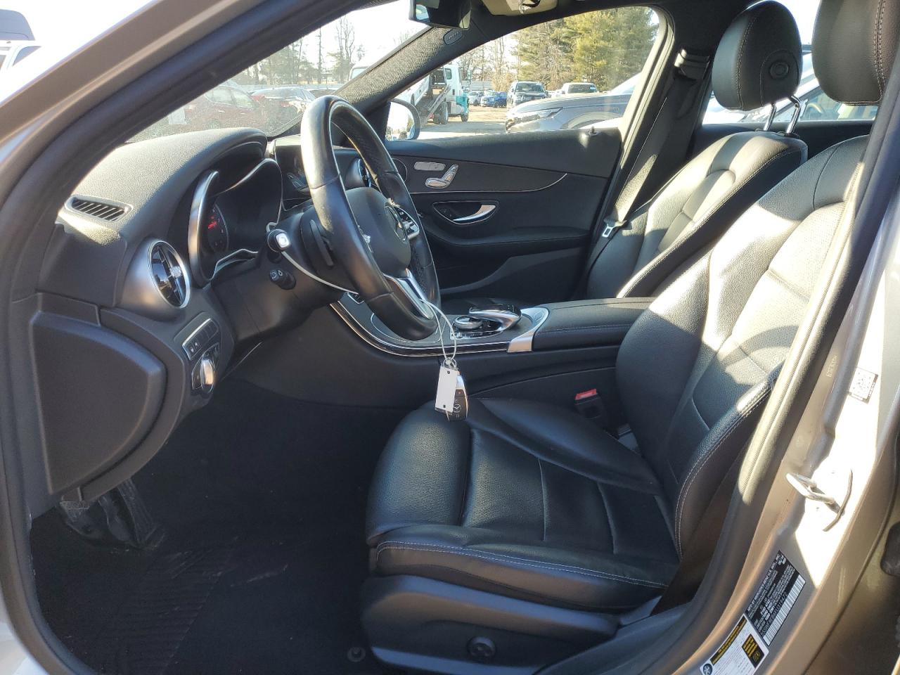 2019 Mercedes-Benz C-klasse VIN 55SWF8EB6KU319472 Copart auction photo, side / rear end damage thumbnail 7