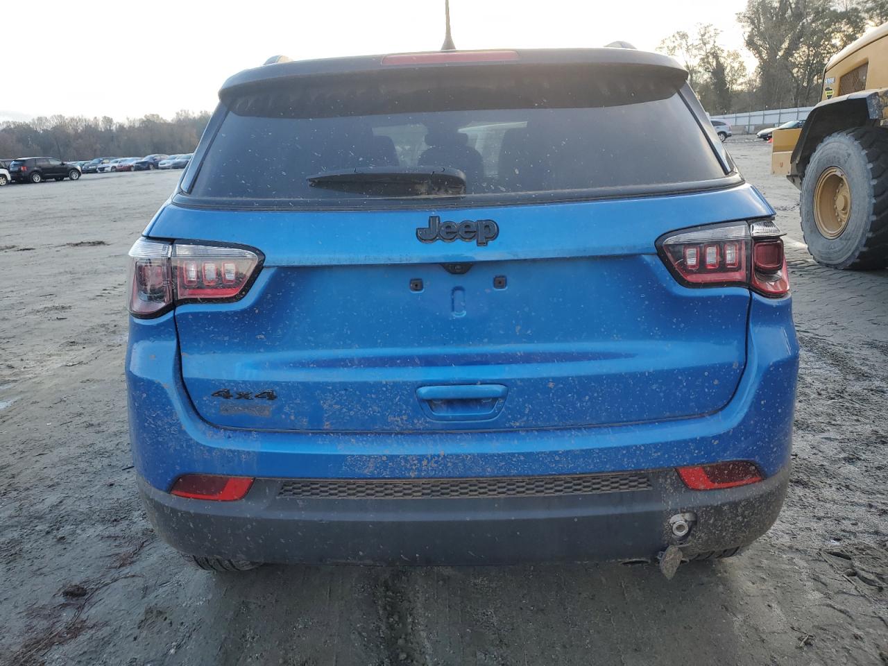 2022 Jeep Compass VIN 3C4NJDBB4NT226402 Copart auction photo, front end / rear end damage thumbnail 6