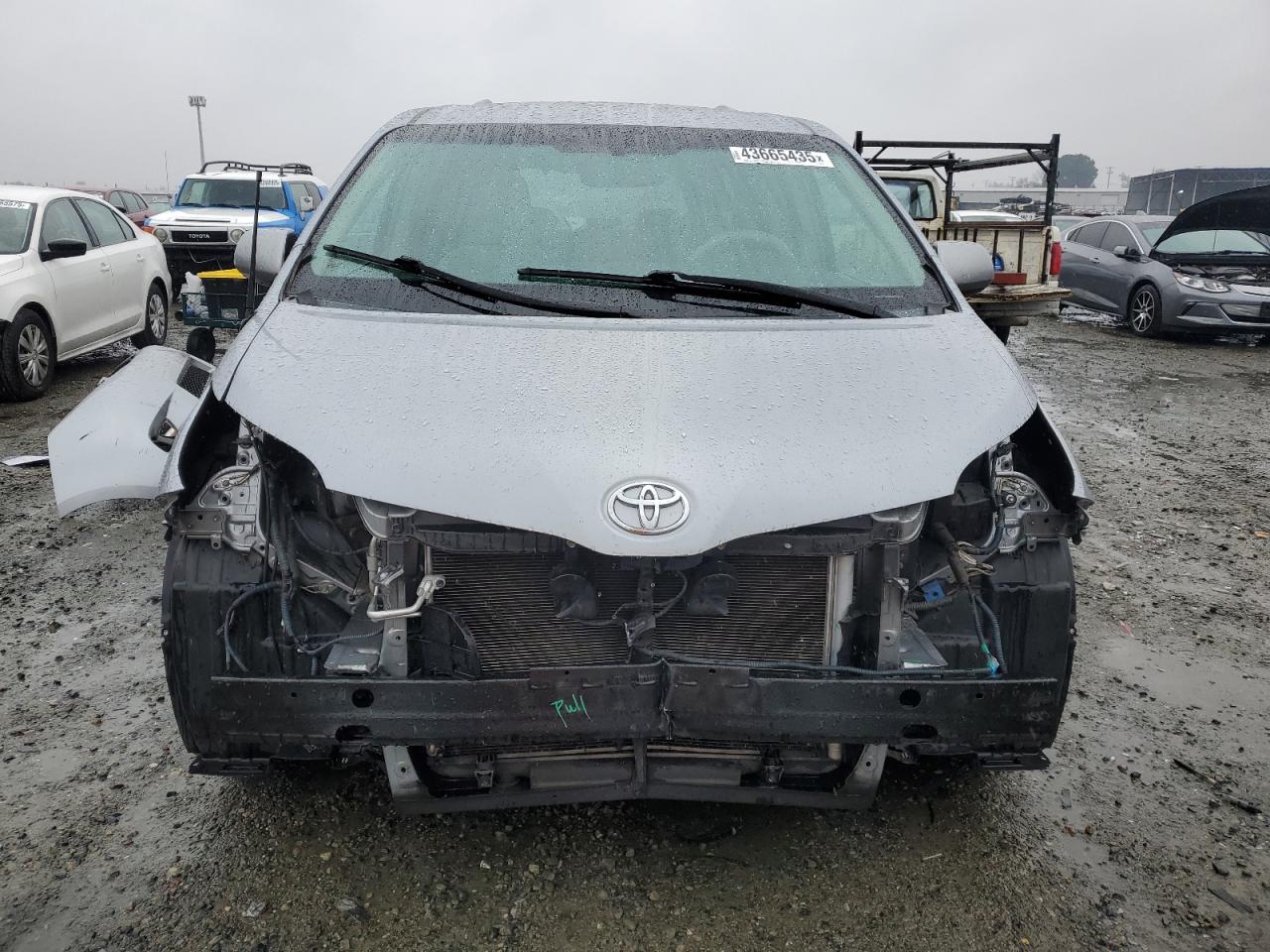 2011 Toyota Sienna VIN 5TDKK3DCXBS125578 Copart auction photo, front end damage thumbnail 5