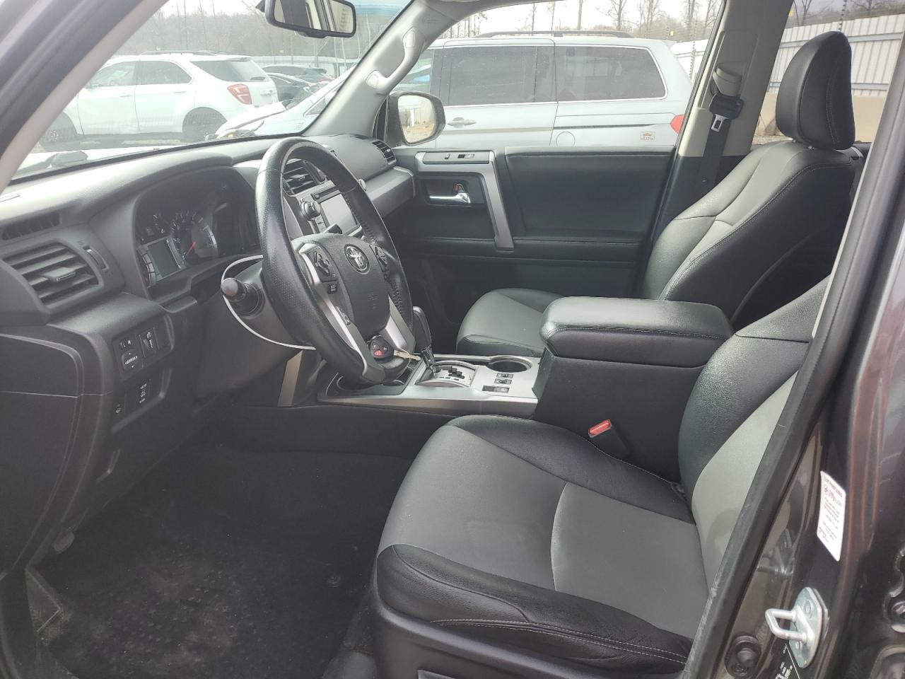 2015 Toyota 4Runner VIN JTEZU5JR3F5093870 Copart auction photo, front end damage thumbnail 7