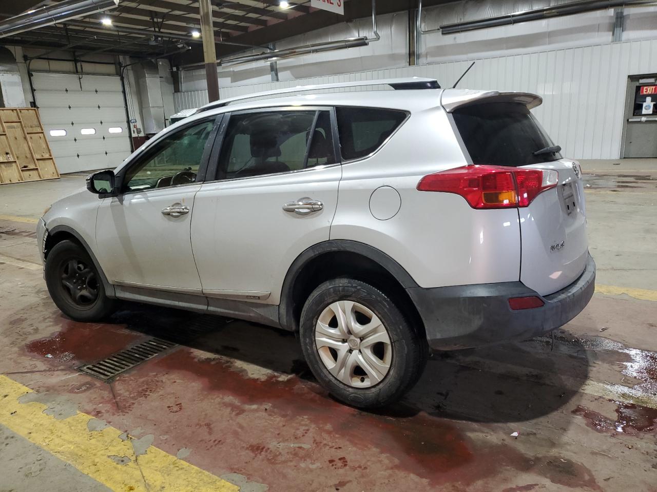 2015 Toyota RAV 4 VIN JTMBFREV1FJ039263 Copart auction photo, all over damage thumbnail 2
