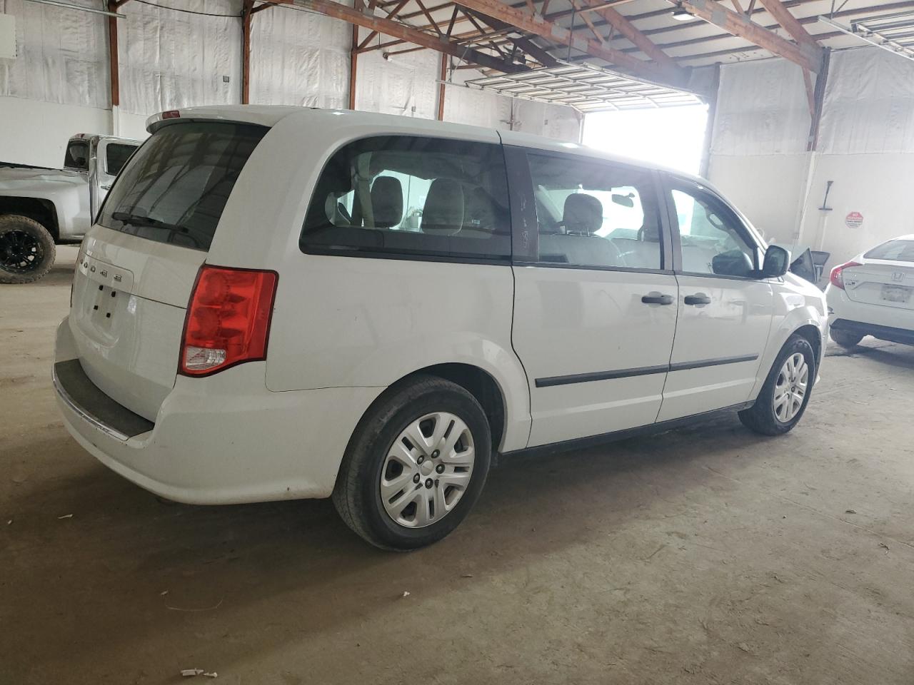2015 Dodge Caravan VIN 2C4RDGBG0FR557536 Copart auction photo, front end / frame damage damage thumbnail 3