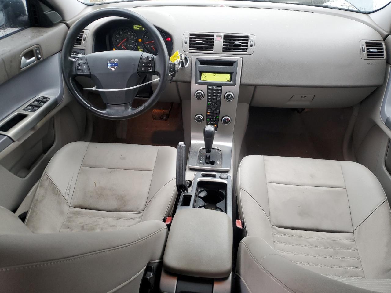 2009 Volvo V50 VIN YV1MW382892470425 Copart auction photo, front end / minor dent/scratches damage thumbnail 8