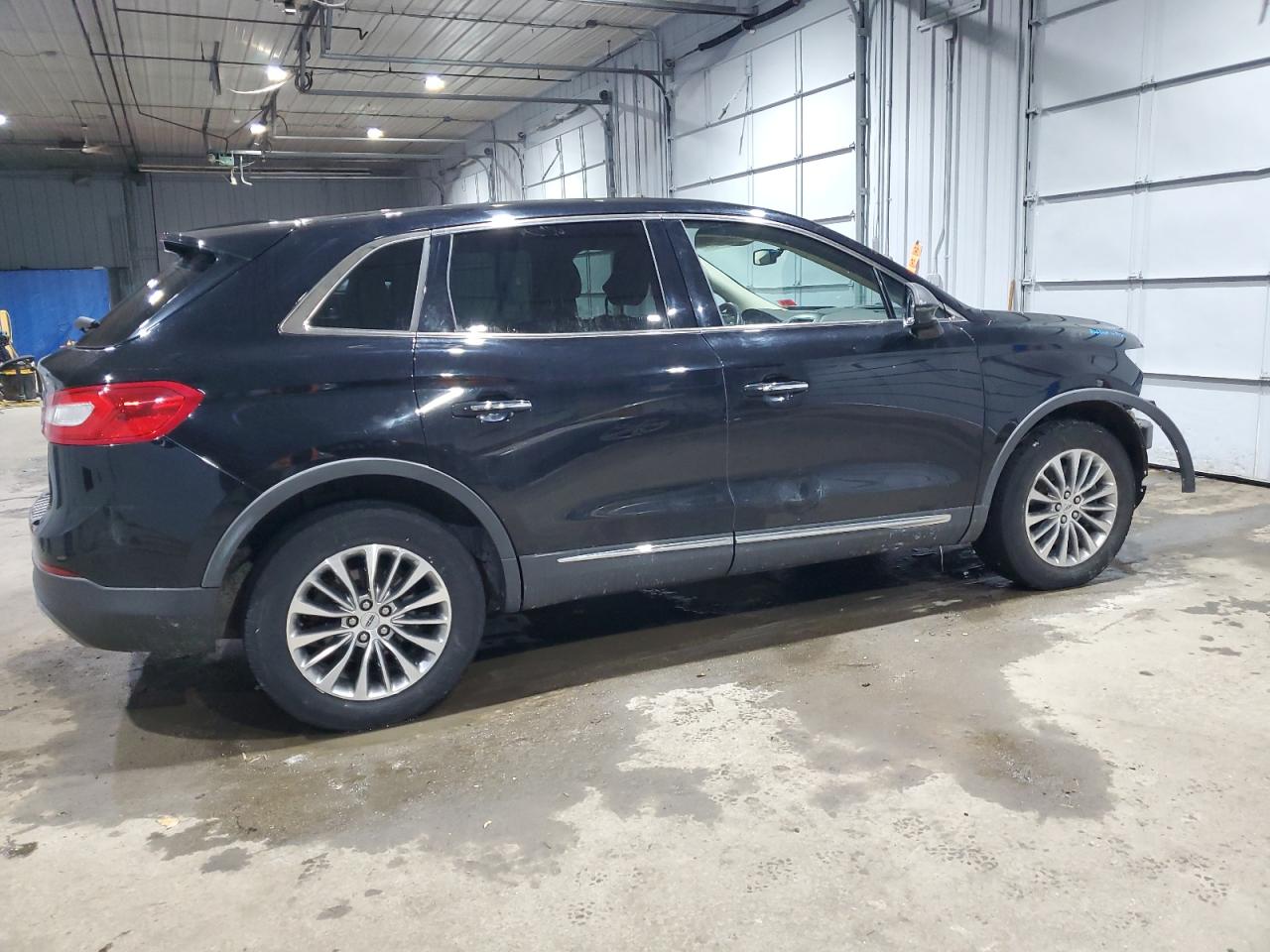 2016 Lincoln MKX VIN 2LMTJ8KR2GBL55622 Copart auction photo, front end damage thumbnail 3