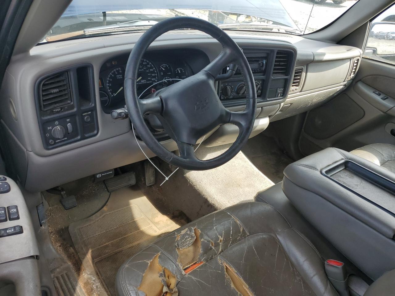 2000 Chevrolet Silverado VIN 2GCEC19T5Y1349431 Copart auction photo, front end damage thumbnail 8