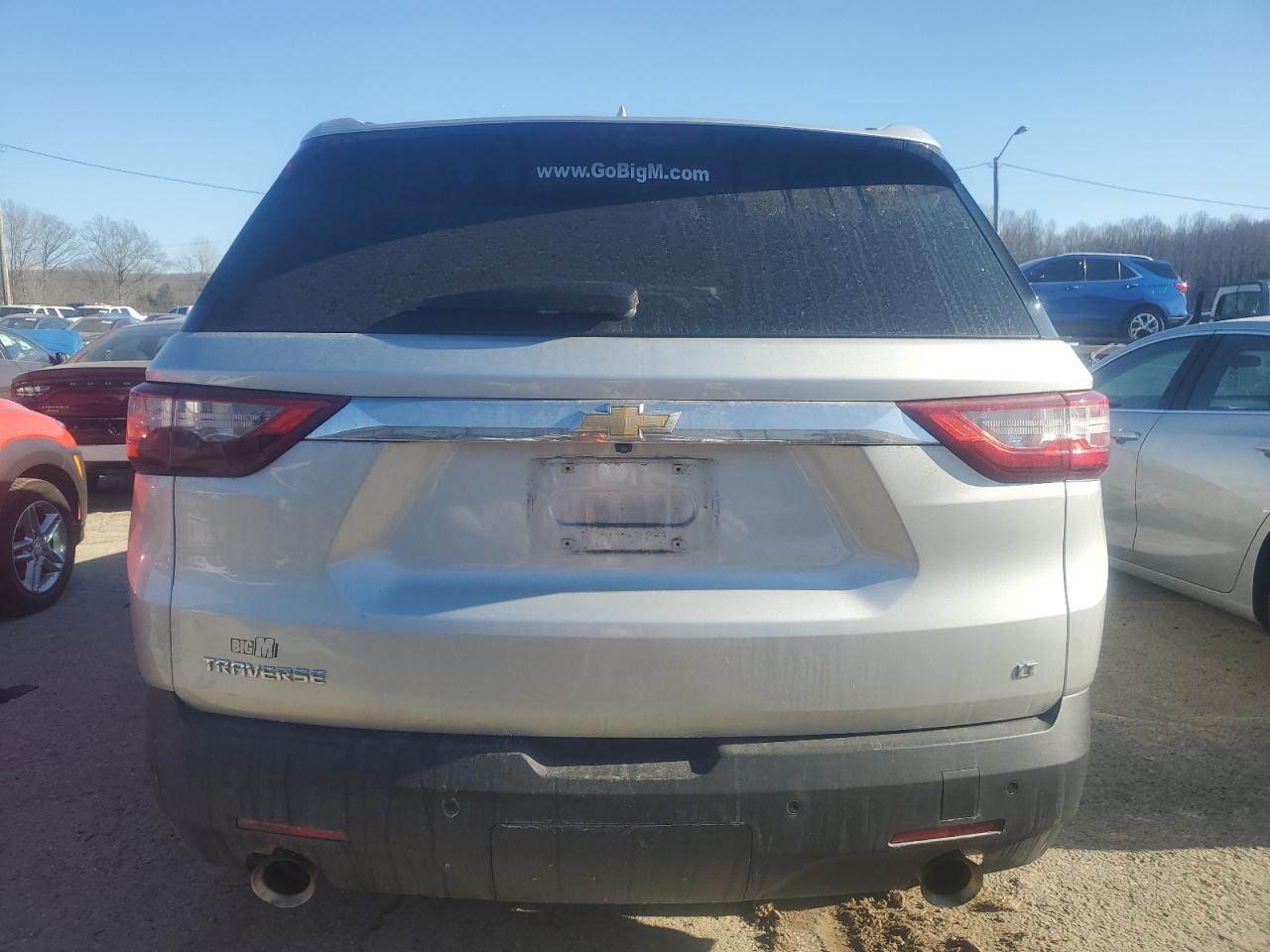 2019 Chevrolet Traverse VIN 1GNERGKW1KJ130525 Copart auction photo, minor dent/scratches damage thumbnail 6