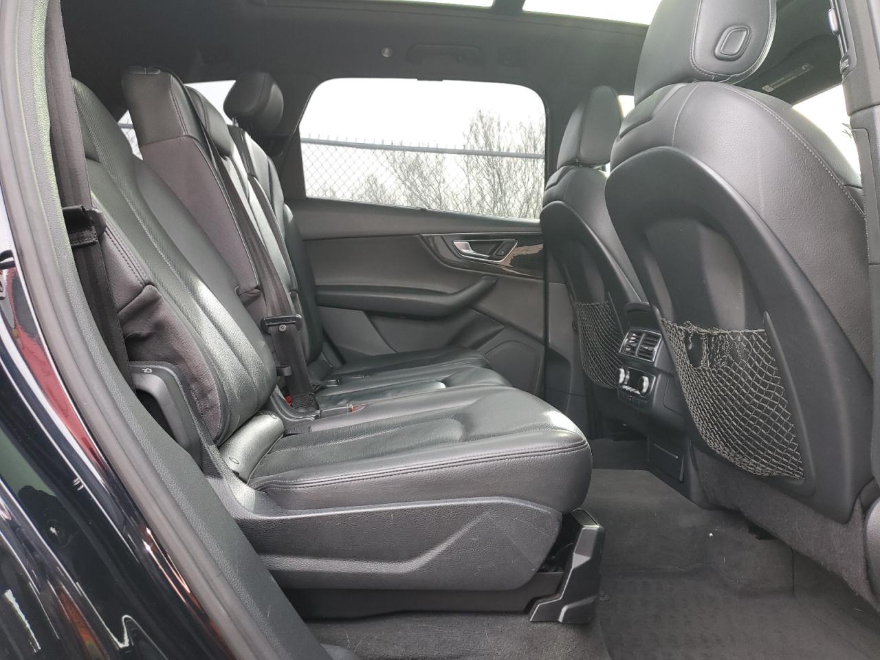 2017 Audi Q7 VIN WA1LAAF74HD021789 Copart auction photo, front end damage thumbnail 11