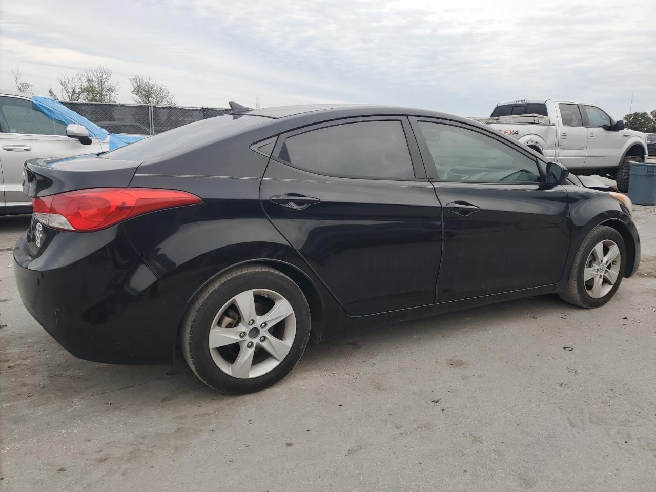2011 Hyundai Elantra VIN KMHDH4AE1BU154493 Copart auction photo, front end damage thumbnail 3
