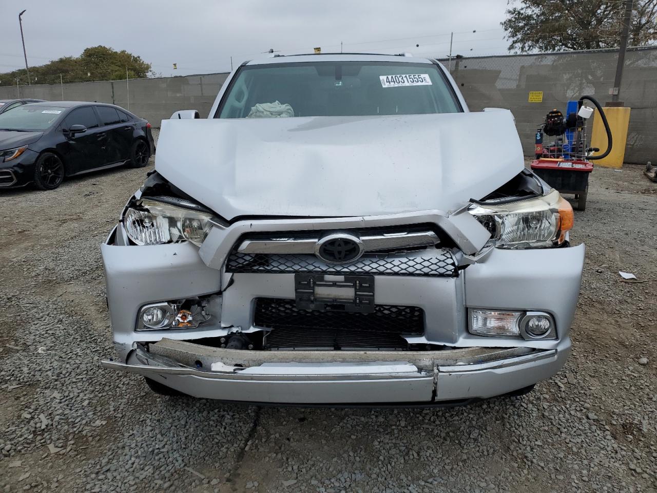 2012 Toyota 4Runner VIN JTEBU5JRXC5077369 Copart auction photo, front end / minor dent/scratches damage thumbnail 5
