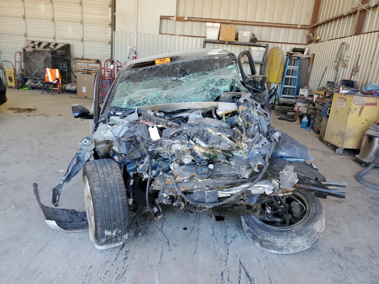 2008 Cadillac CTS VIN 1G6DH577X80136418 Copart auction photo, front end / side damage thumbnail 5