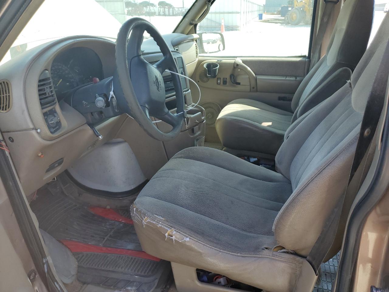 2000 Chevrolet Astro VIN 1GNDM19WXYB150711 Copart auction photo, side / hail damage thumbnail 7